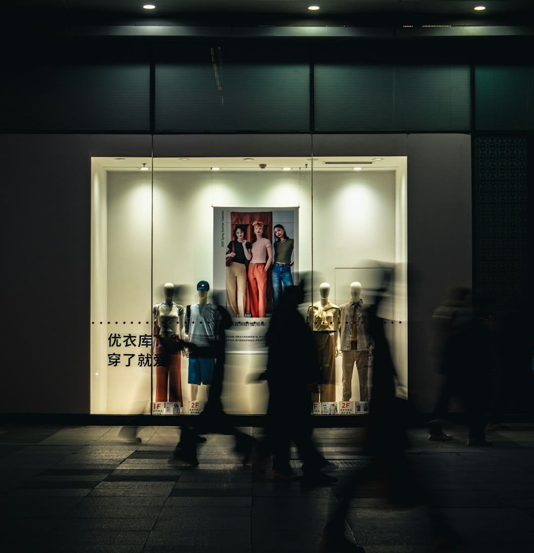 西藏展开“马术+禁毒”宣扬活动
